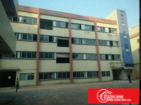 出租龙岗区平湖标准厂房二楼900平带办公室装修