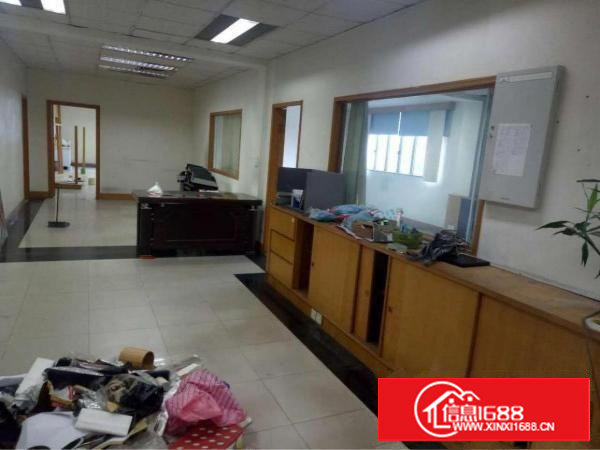 塘厦镇楼上新出1500平方米带装修