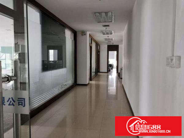 坂田华为地铁口精装修三楼1450平方厂房出租