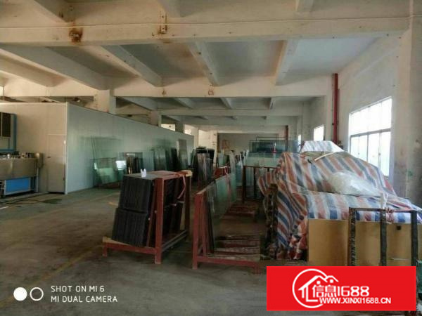 秋长新出一楼700平标准厂房水电齐全低价出租