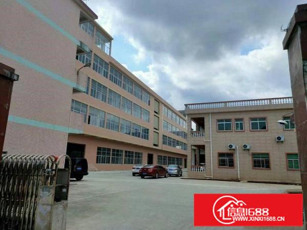 清溪镇标准厂房2楼800平方出租，带办公室装修。