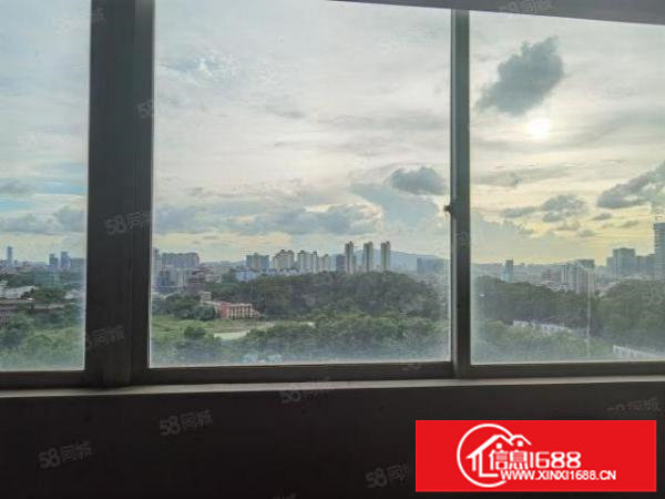 4楼700平米，有消防喷淋，采光好，户型方正