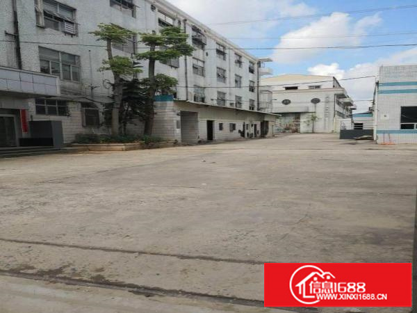 平湖辅城坳工业区三楼带办公室装修好1450平方出租