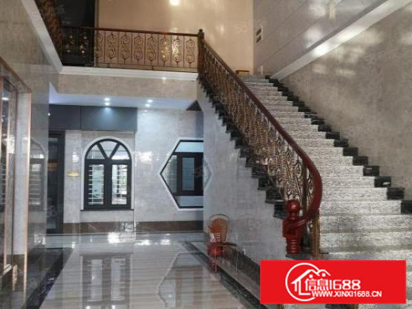 大沥新泰物流园附近6千方带装修门窗厂低价转让或者分租