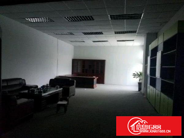 常平新出花园式标准厂房楼上2000，大小可分租