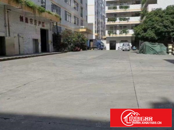 凤岗镇主干道边上新出原房东独院厂房16000平方，现成装修