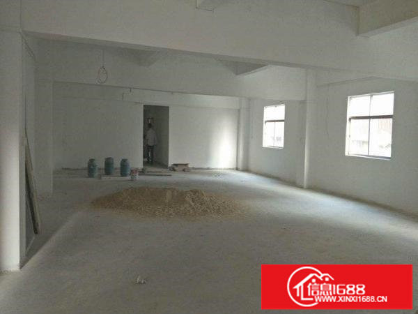 横岗西坑三楼带精装修面积800平米厂房招租