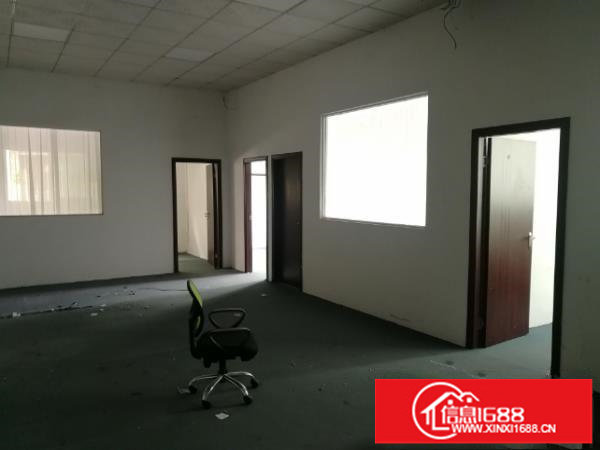 坂田吉华路一楼700平带卸货平台和装修厂房出租