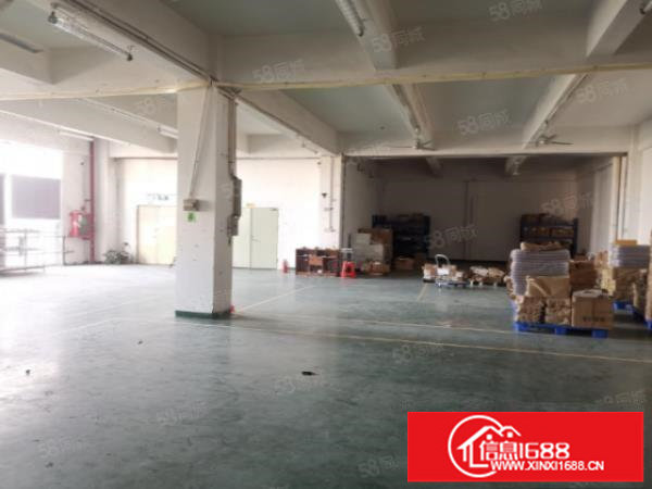 松岗潭头一楼900平方带行车带装修原房东红本厂房招租