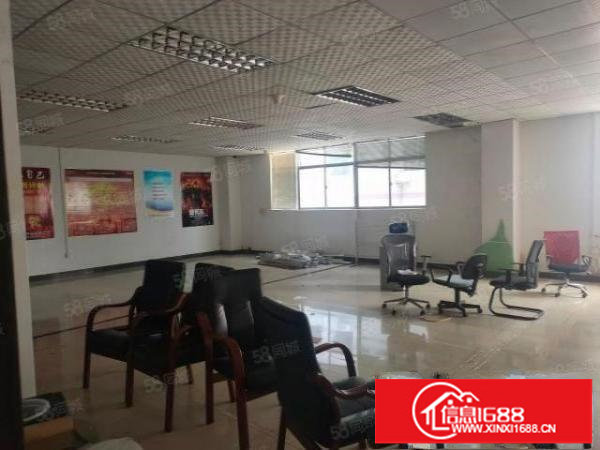 龙华大浪独门独院厂房出租二楼1600平面积。