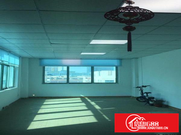 平湖华南城上木古厂房办公室出租可分租