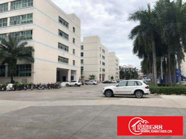 石岩镇塘头科技园区，原房东楼上一整层2200平方实际面积出租