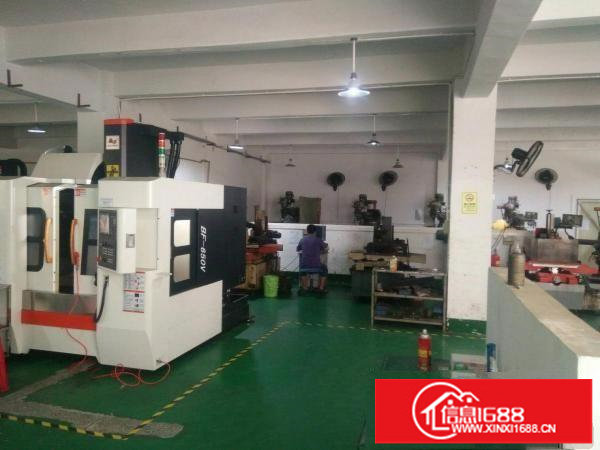 龙华大浪龙胜地铁口附近月底空一楼900平厂房出租