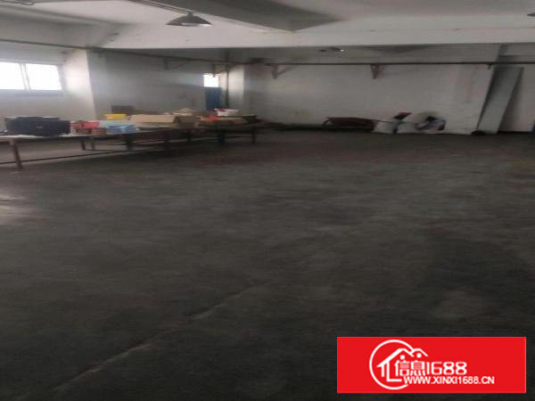 厂房面积600平方，院子空地150平方，可进货车