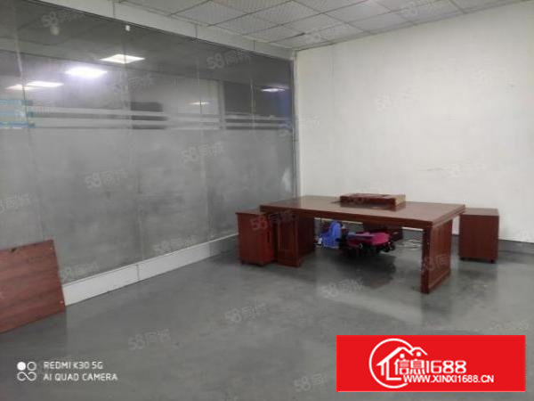 固戍航城大道5楼216平带精装修厂房业主直租