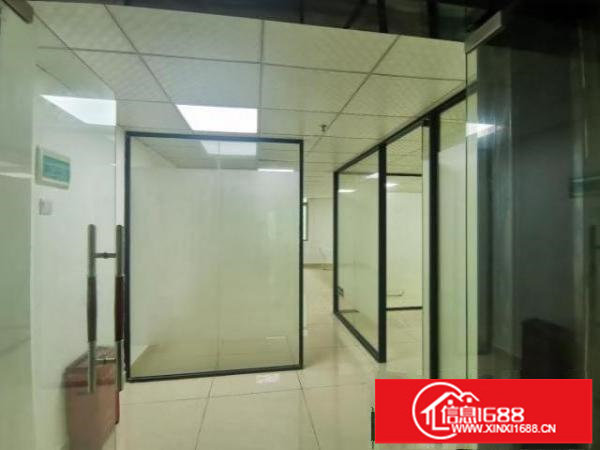 出租福永镇107国道边上楼上300平方，全新装修，