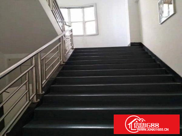 坂田空出独院厂房1一4楼1480每层一共6000平