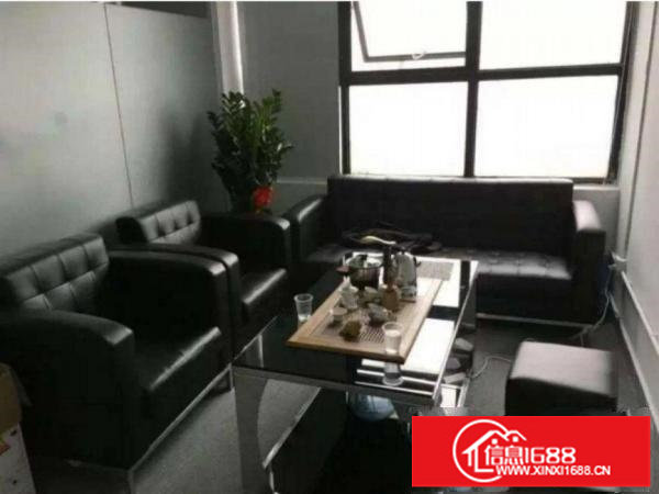 横岗地铁站228工业区三楼装修厂房488平方出租