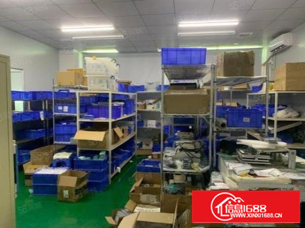 石岩塘头附近楼上1200平，原房东厂房，面积实在，豪华装修