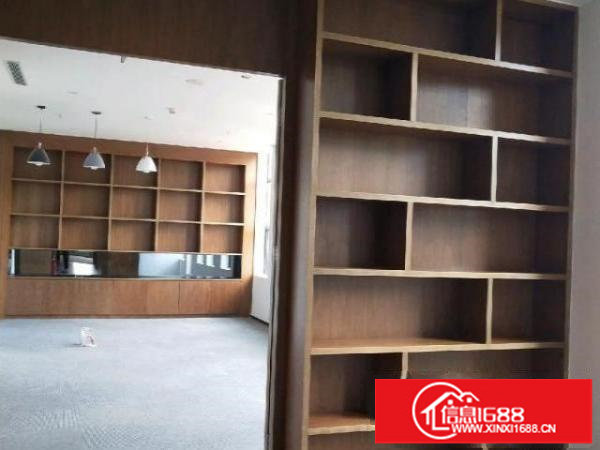 豪华装修，办公写字楼，园区优美，拎包入住