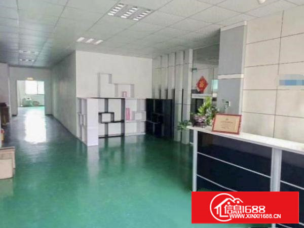 长安涌头标准厂房新空出三楼1000平米临近深圳