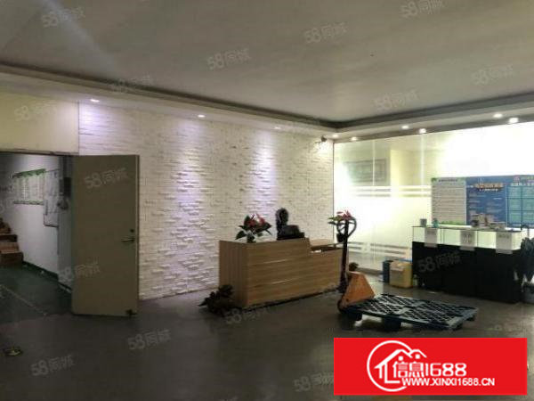 观澜福民原房东三楼一整层2000平精装修厂房出租