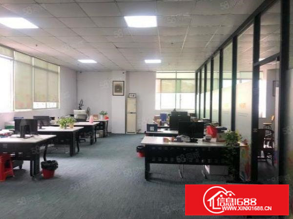 凤岗镇官井头村委楼上10元厂房出租2000平出租200起分