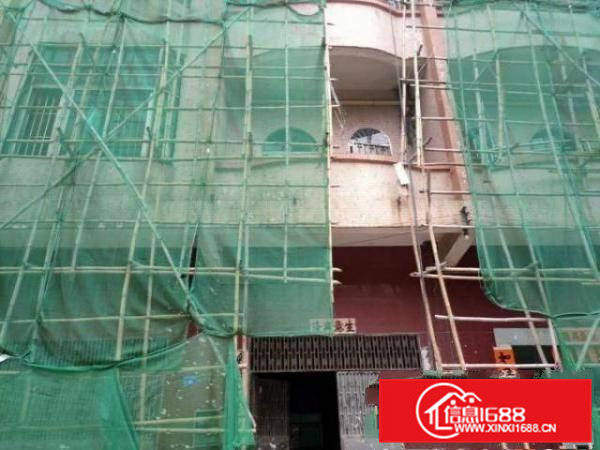 共6层，每层350平，带电梯