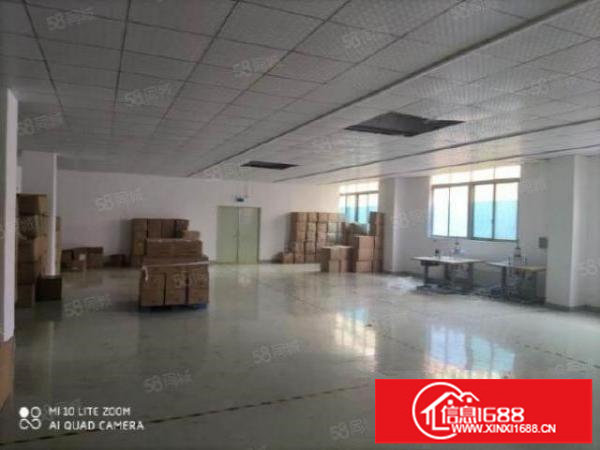 龙岗南联新出楼上300平厂房出租精装修可办环评仓库带电梯