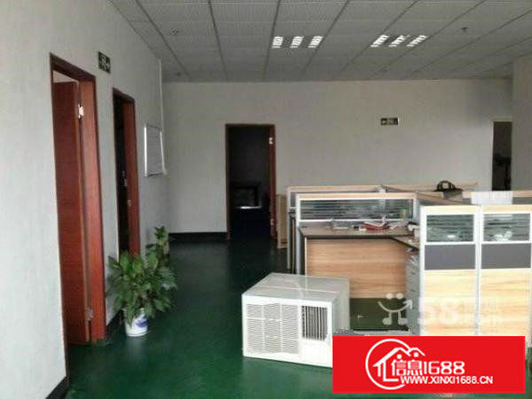 大浪龙达工业区新出三楼470平带装修厂房招租