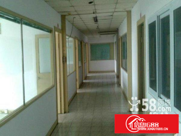 坂田地铁口新出带装修厂房1800平低价转让无转让