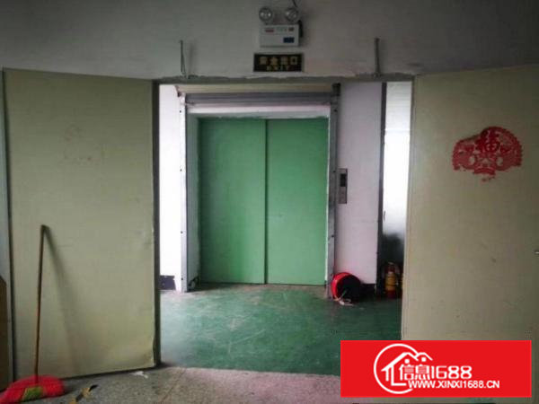 清溪三中新出楼上800平米现成水电办公室