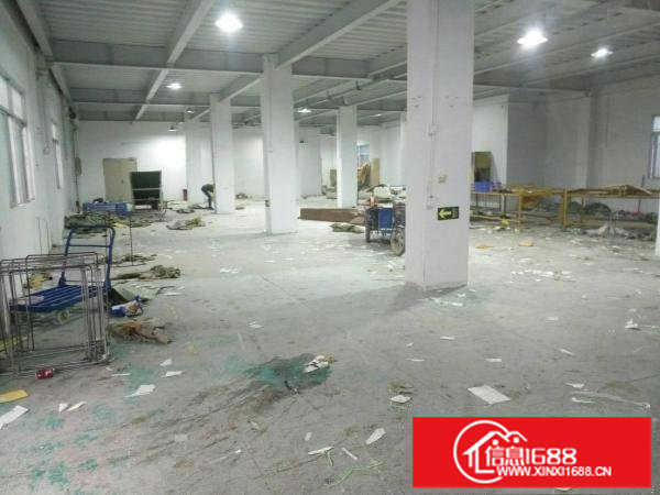 坂田五和地铁站一楼278平，适合电商物流仓库等