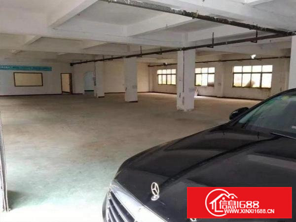 高英村独院厂房5200平招租有独立豪华装修线路齐全可分层出