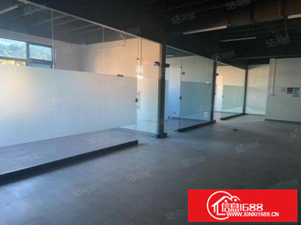 辅城坳高速出口楼上1680平米招租