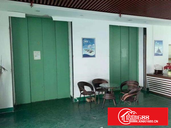 乌沙二楼2300平方，原房东新出无尘车间，水电齐全