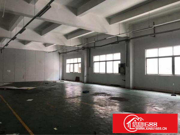 龙华区，龙观快线1楼850平方厂房低价出租