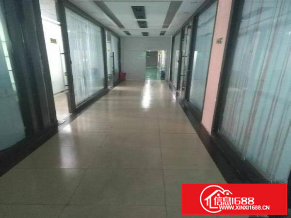 龙华清湖原房东2000平带装修厂房出租