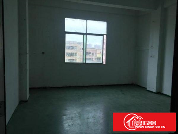 坪山碧岭澳昌路35号厂房3200平米