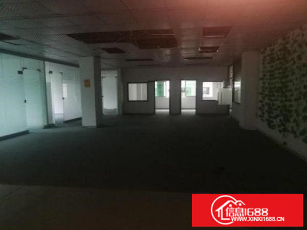 平湖富民工业区二楼全新装修1900平米业主直租