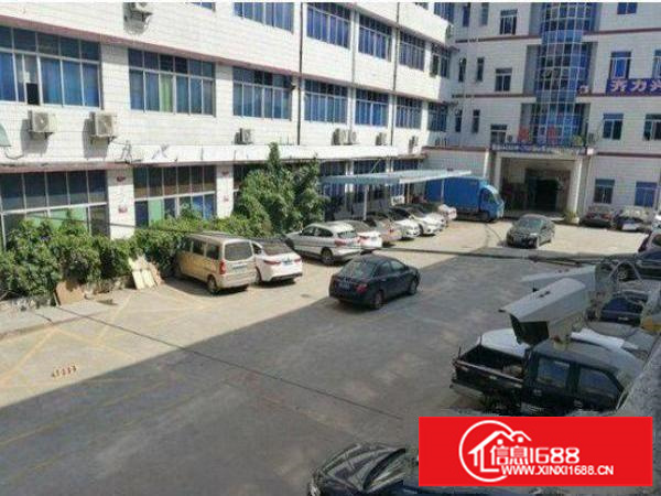 平湖富民工业区楼上1000平米标准厂房带牛角火热招租