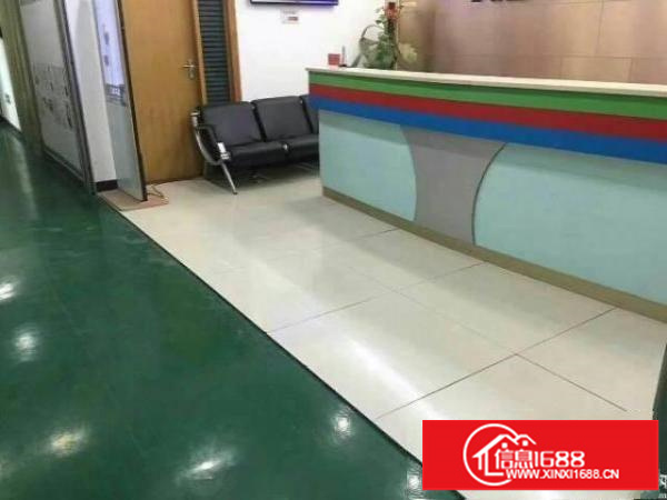 龙岗红本原房东楼上带装修1250平不要转让费出租