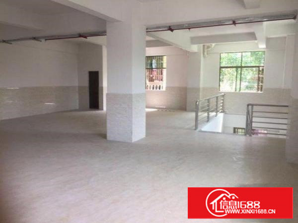 石鼓华顺工业园对面厂房400平方