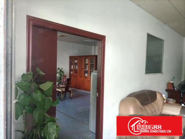 石岩塘头大道明金海工业园新出一个一楼300平，21格局