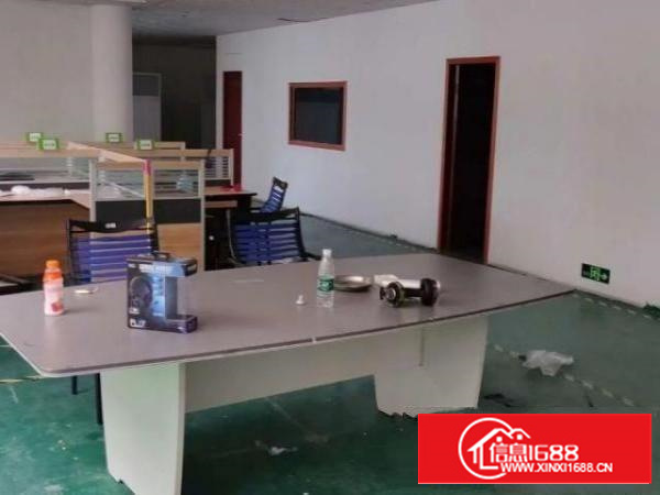 出租石排城区320平方厂房现成装修水电齐全形象好