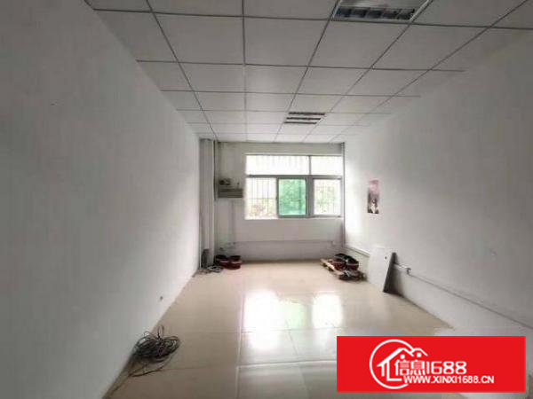 石排水贝村楼上精装修400平出租，带前台吊顶地坪漆