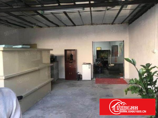 石岩罗租大道，一楼110平，带精装修厂房