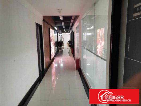 横岗六约塘坑地铁站附近独门独院厂房4400平方招租