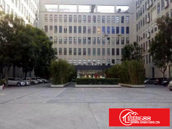 布吉一村工业区标准厂房楼上850平米出租，拎包入住