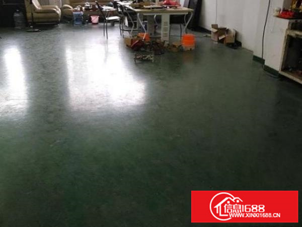 三相电40kw到位，整个区域墙面干净，三楼两个货梯